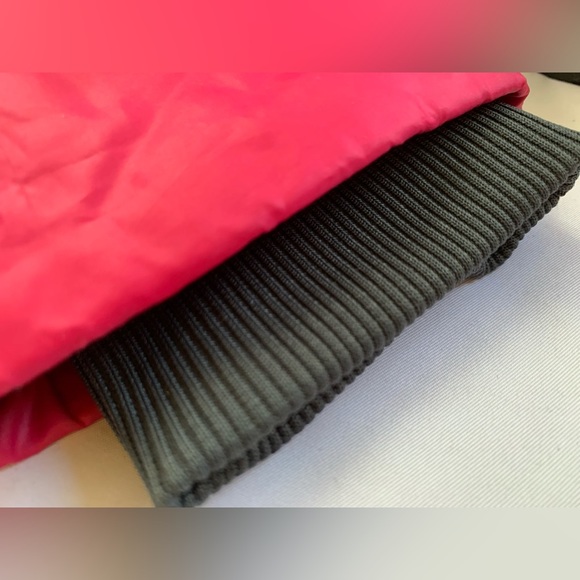 ADIDAS ORIGINAL VINTAGE PUFFER PINK SIZE M/L - Picture 5 of 7